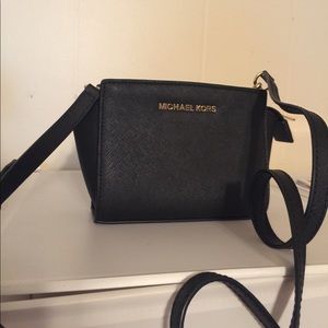MICHAEL KORS small black crossbody